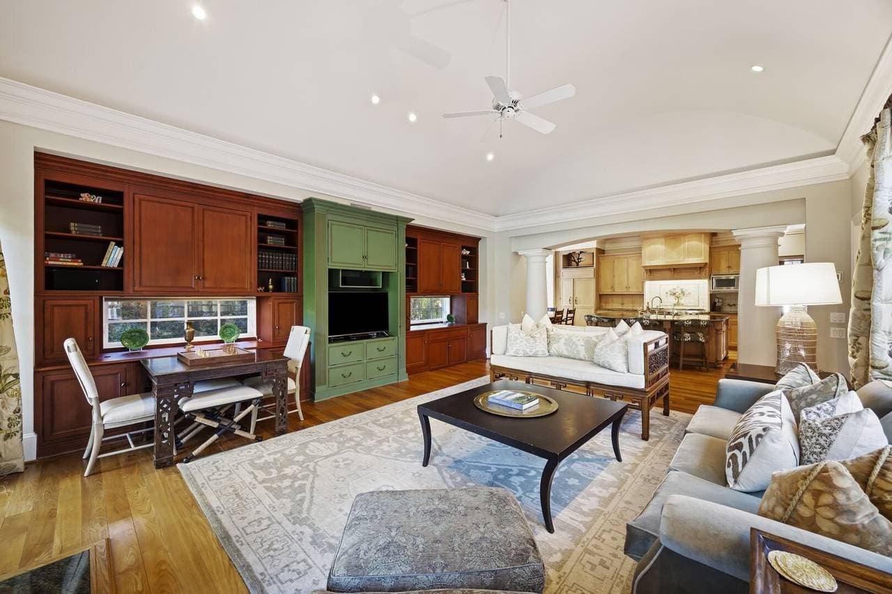 Yellow Throat Lane - Image 13