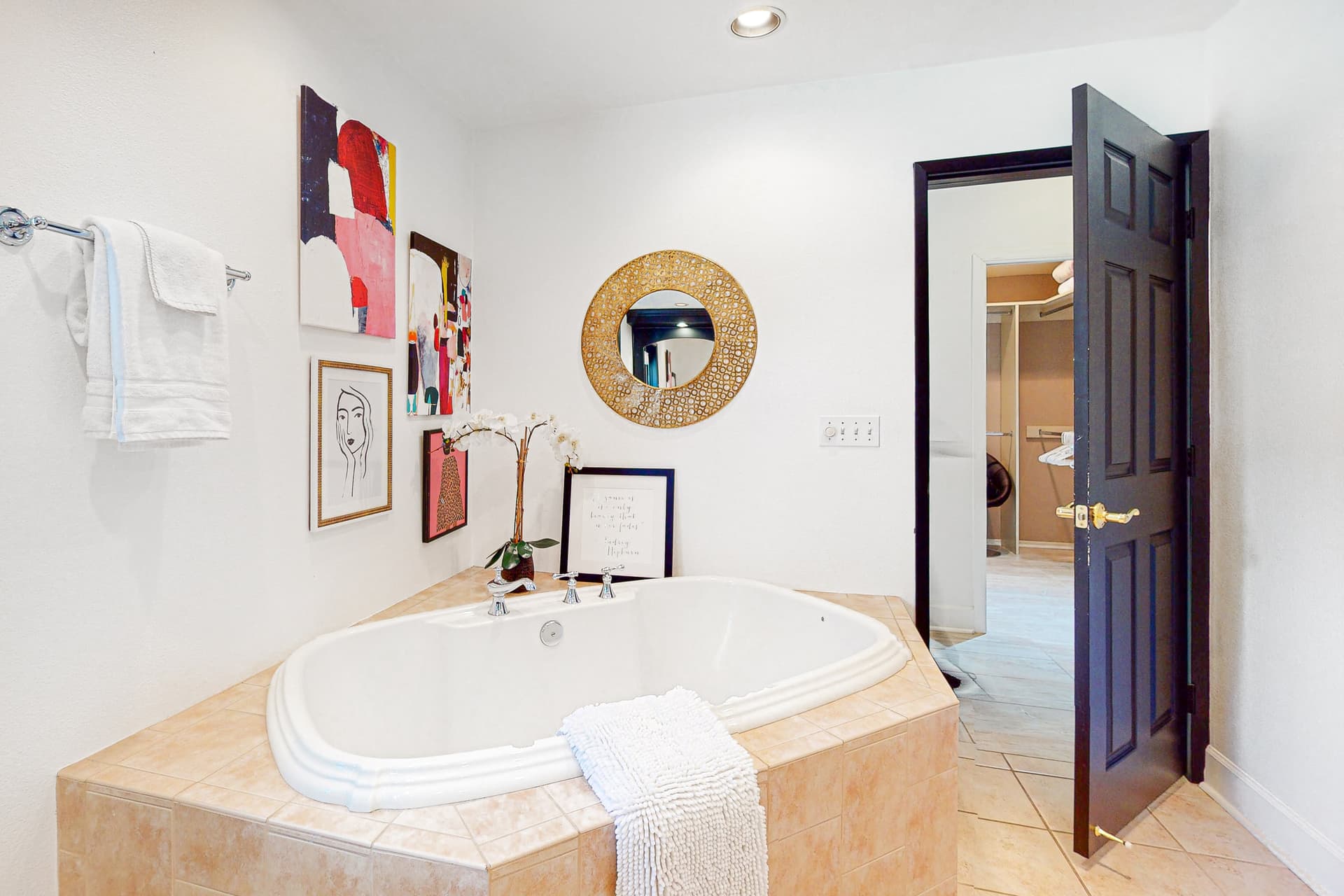 El Paseo Modern House - Image 13