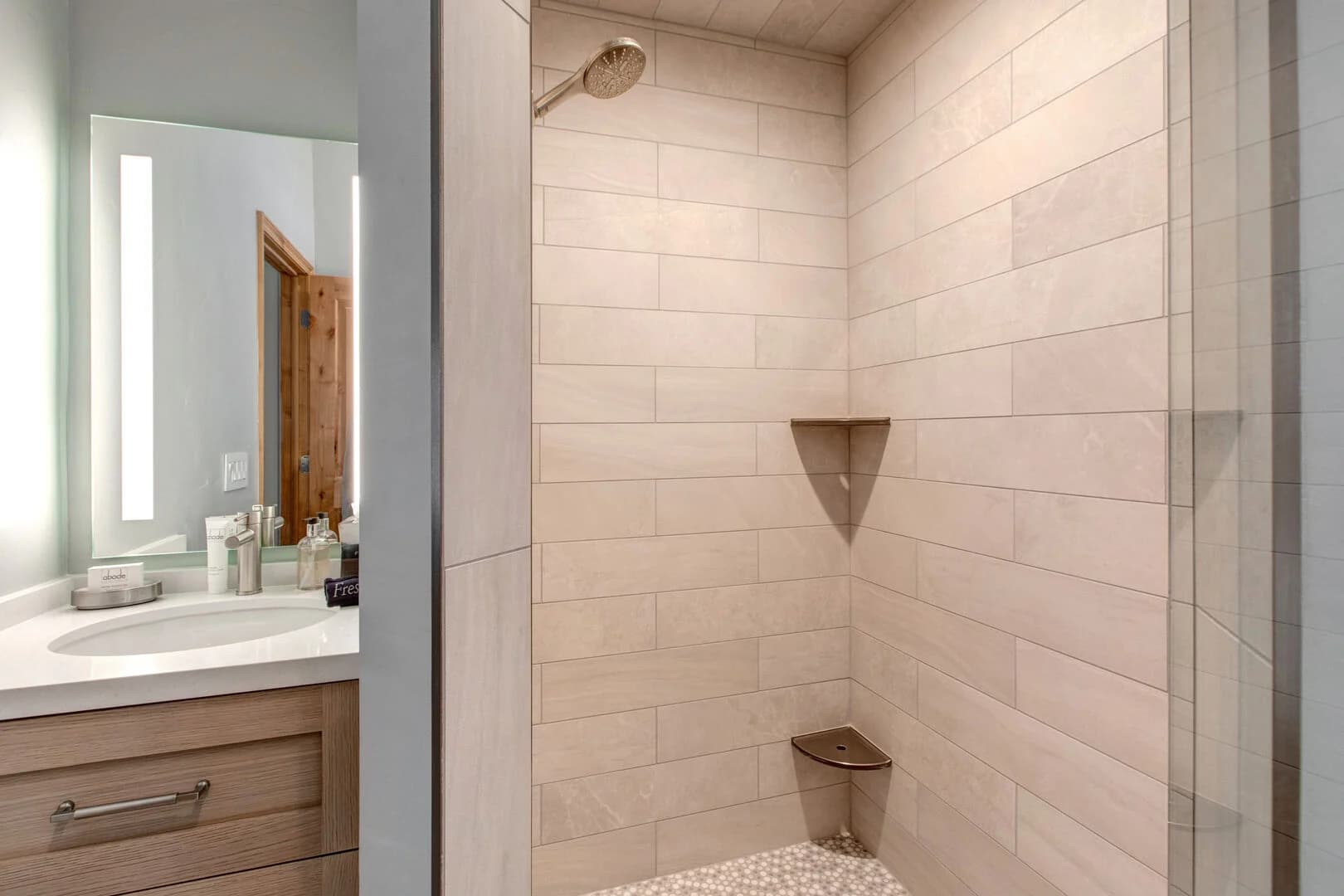 Winter Mooring - Image 44