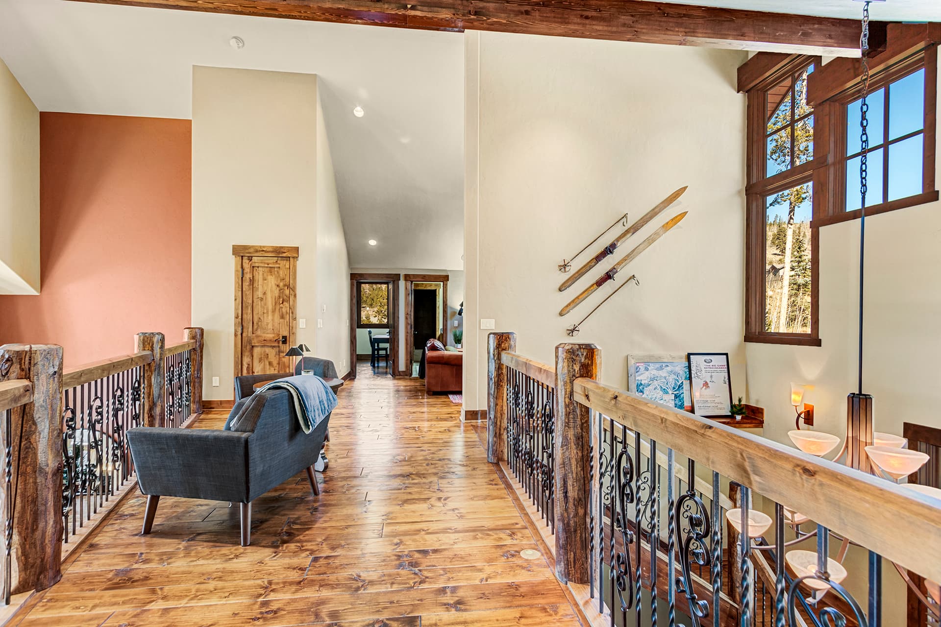 Twin Peaks Lodge - Image 19