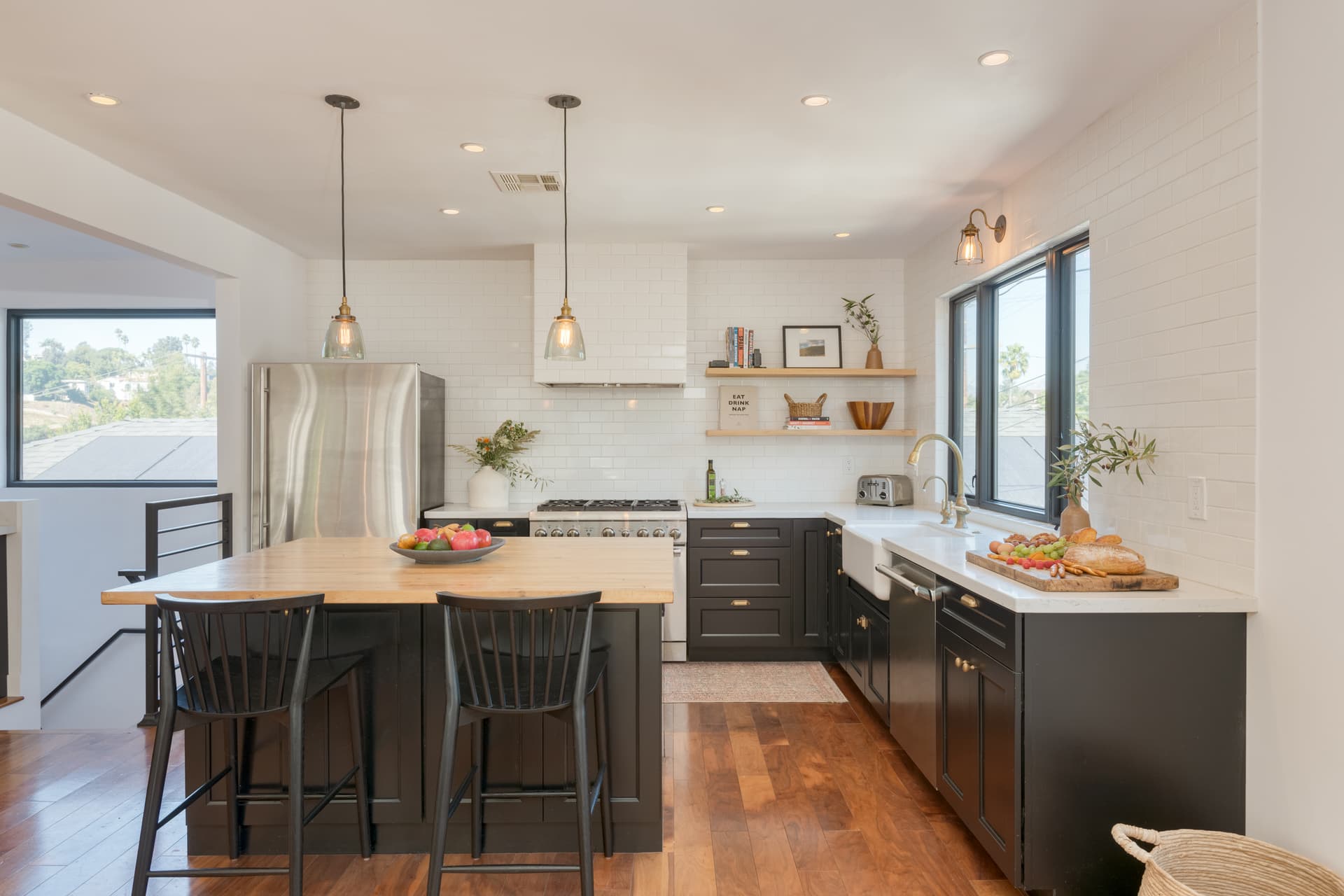 Silver Screen - Image 5