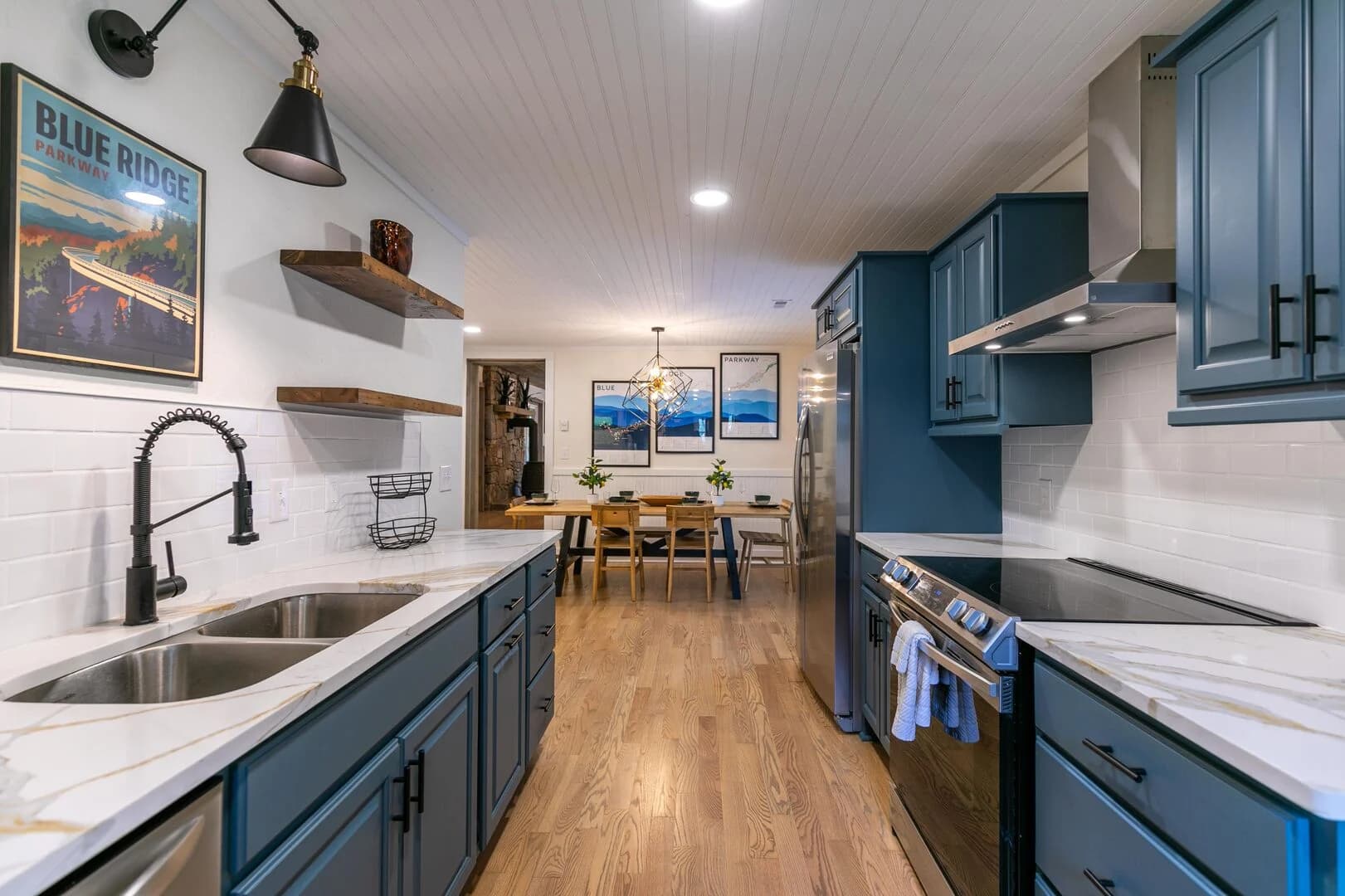 Riverside Retreat - Image 6