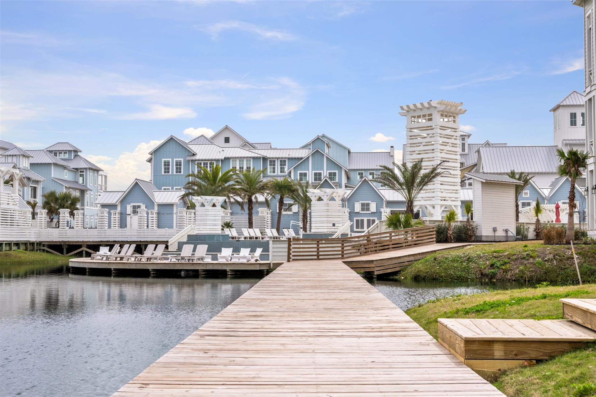 Holiday House - Image 77