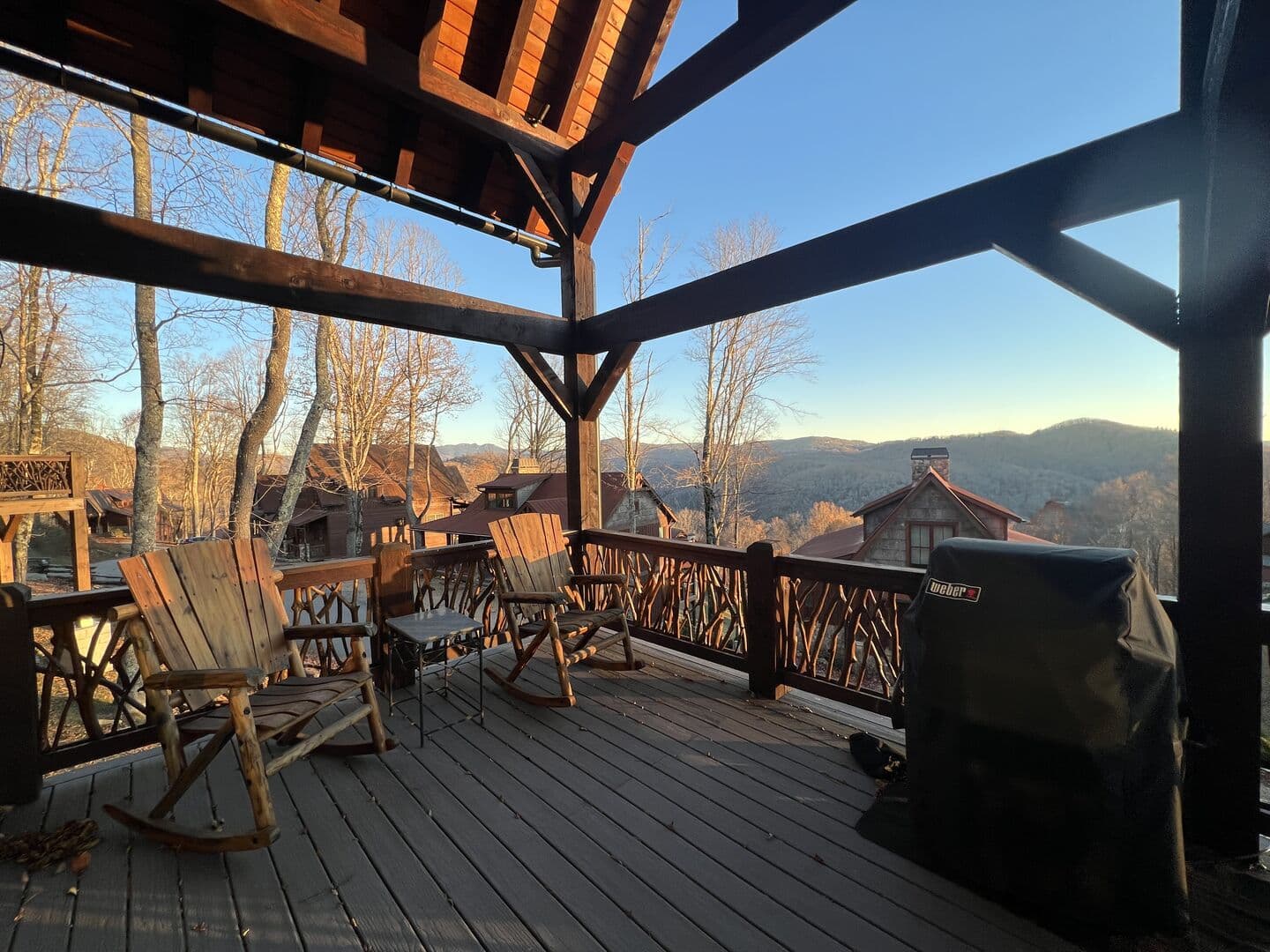 Grin Inn Bear - Image 23