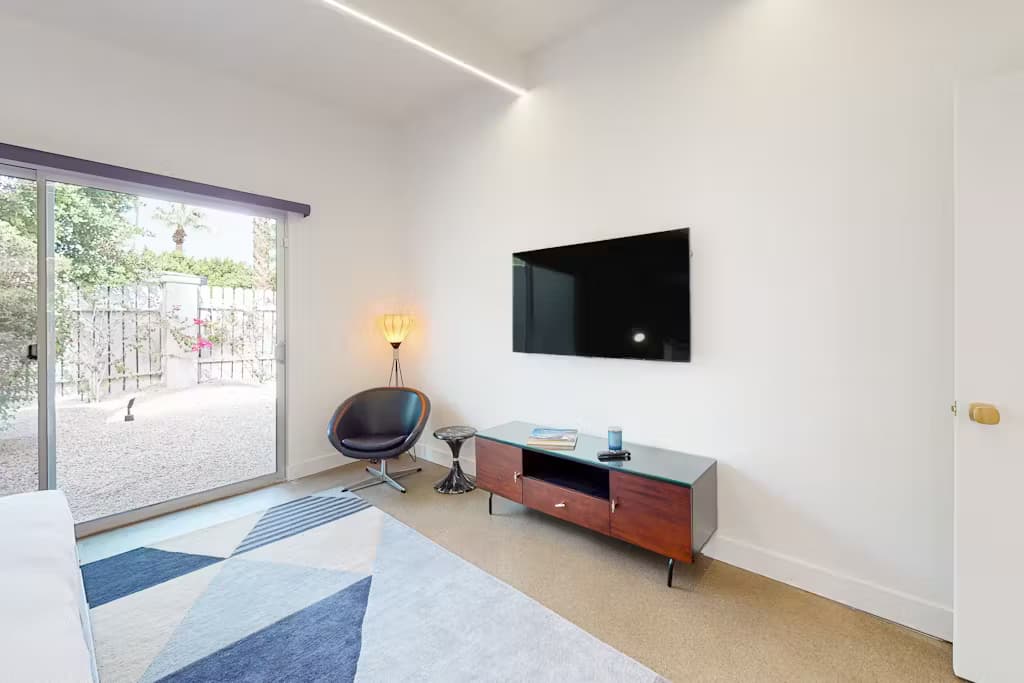 Vista Las Palmas - Image 30