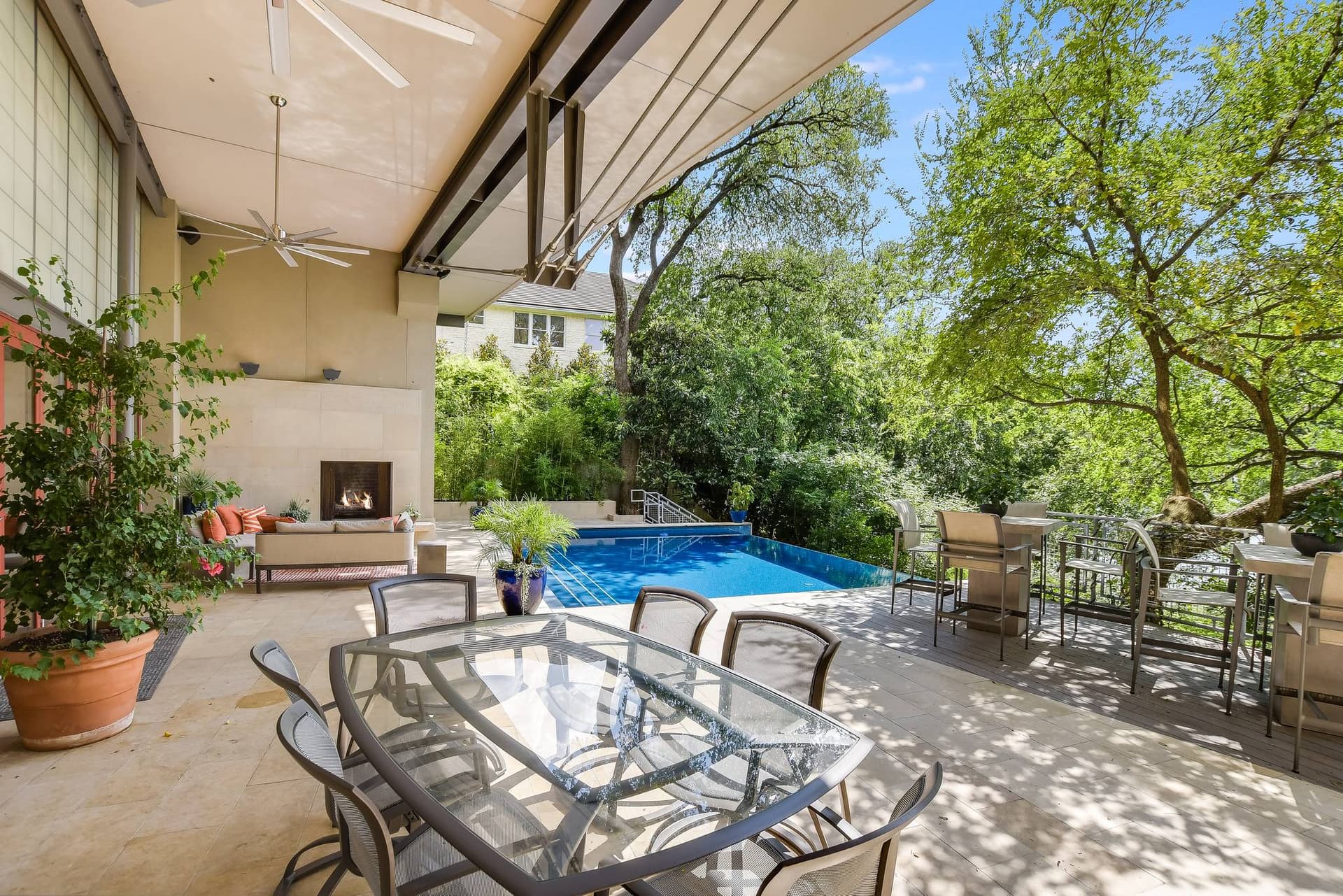 Waterfalls on the Lake Villa - Image 48