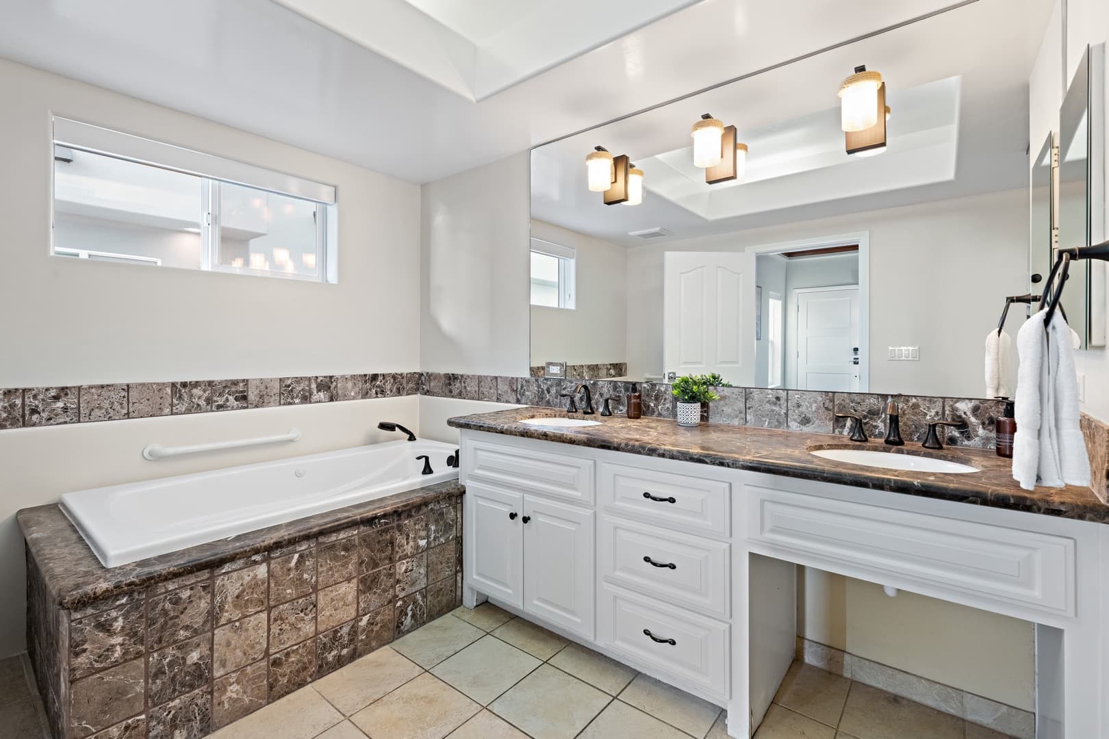 Pismo House - Image 24