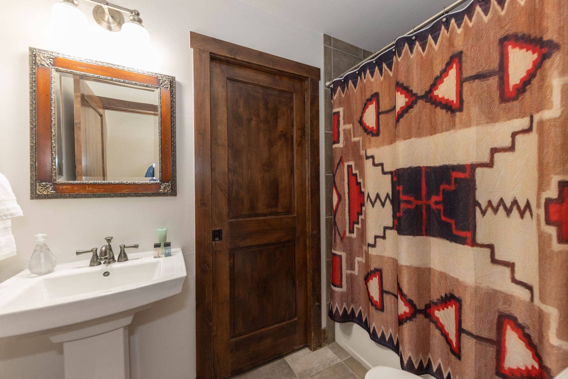 Estate at Baldy Ridge - Image 18