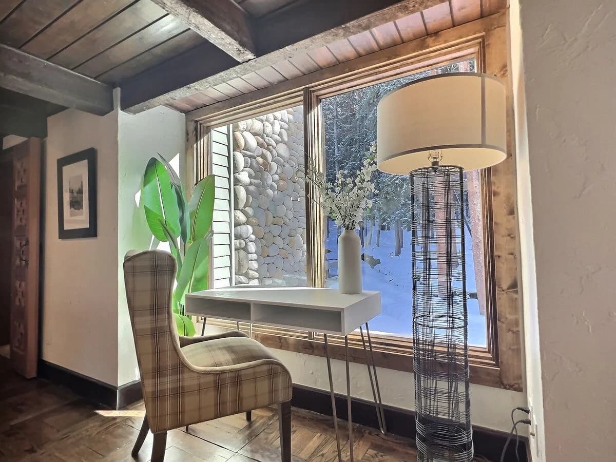 Creekside Chateau - Image 43