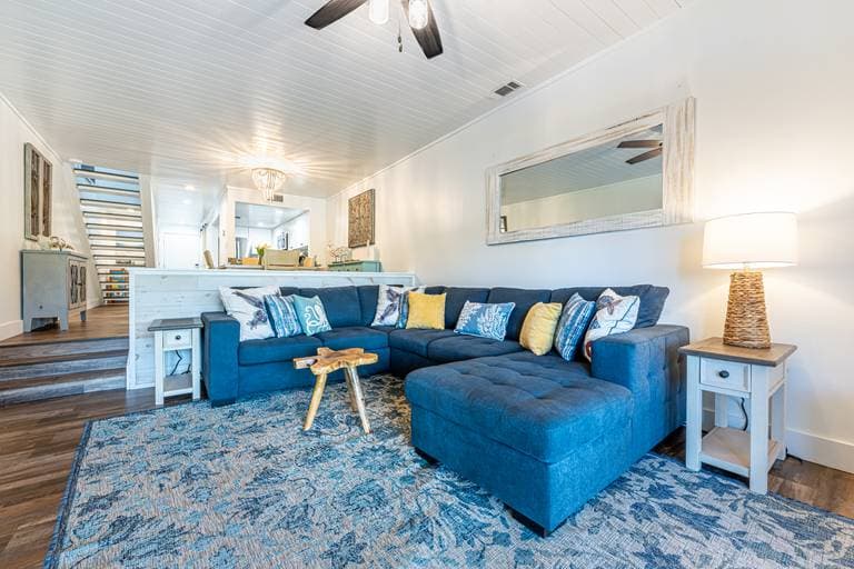 Bayou Townhome - Image 5