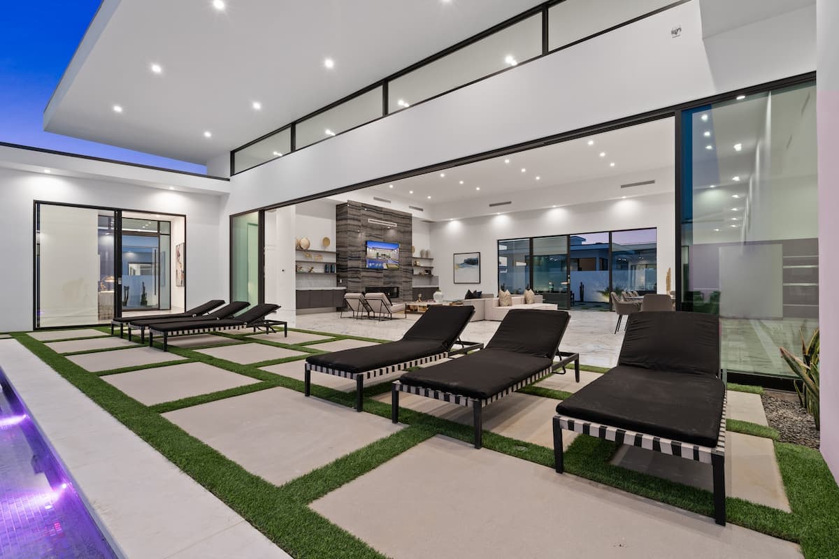 Bravo Villa #7 - Image 75