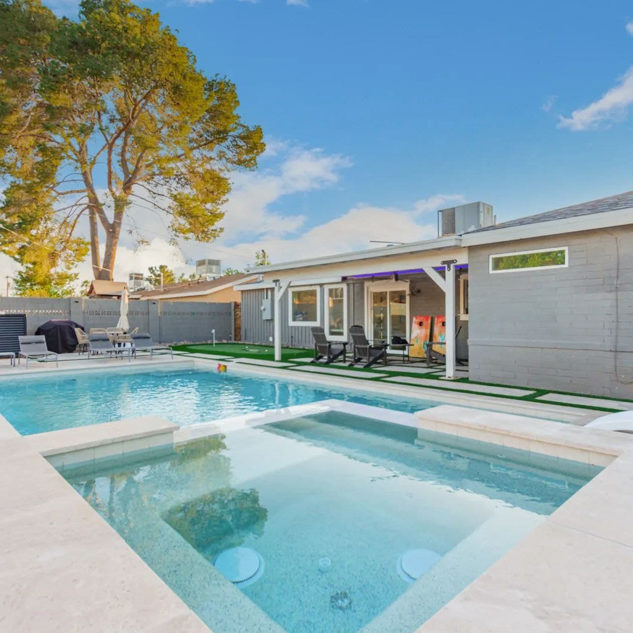 Sunset on 11th - Image 29