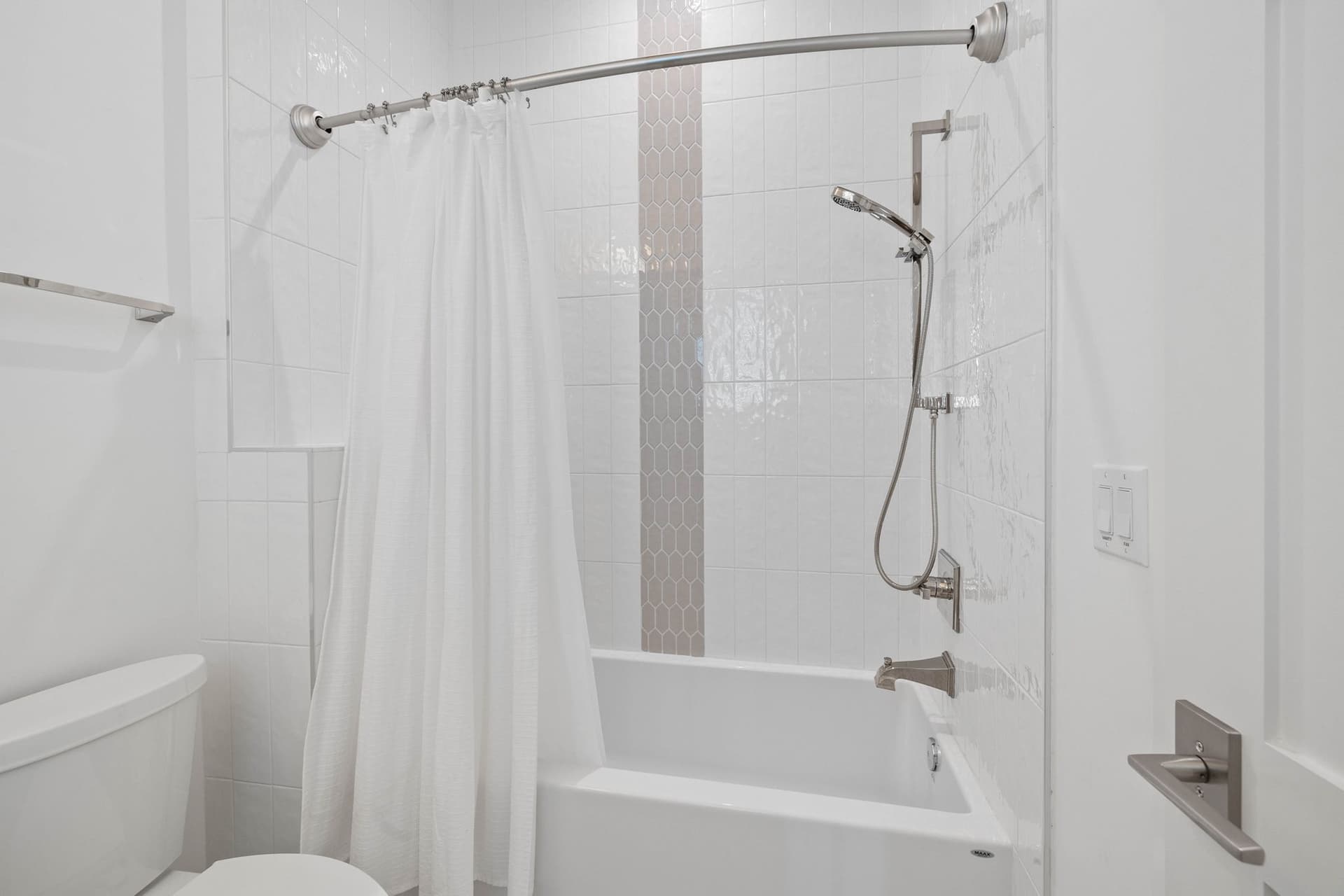 Eyes on Sunrise - Image 40