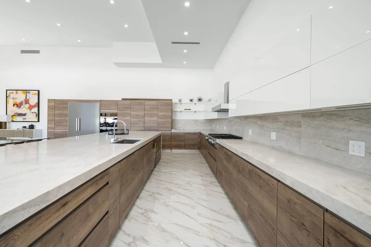 Bravo Villa #13 - Image 10