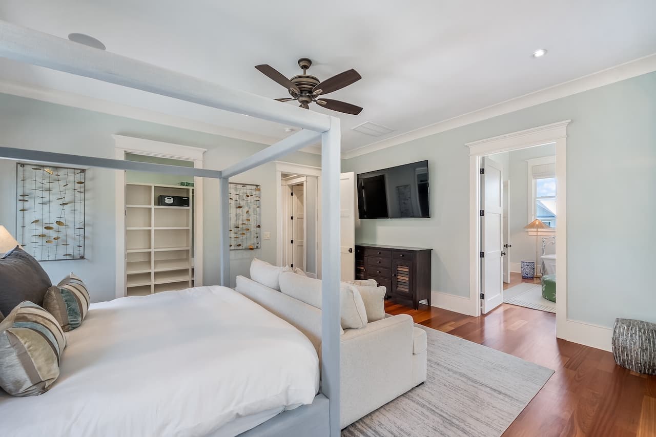 Shore Thing - Image 20