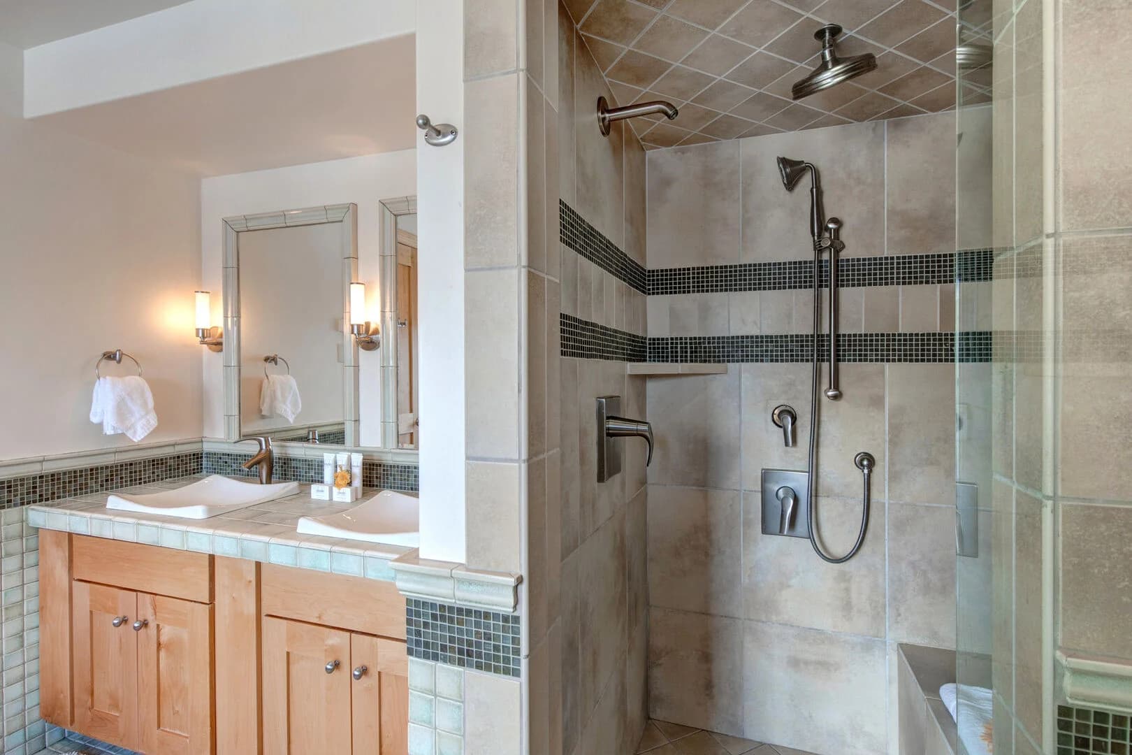 Snowdancer - Image 17