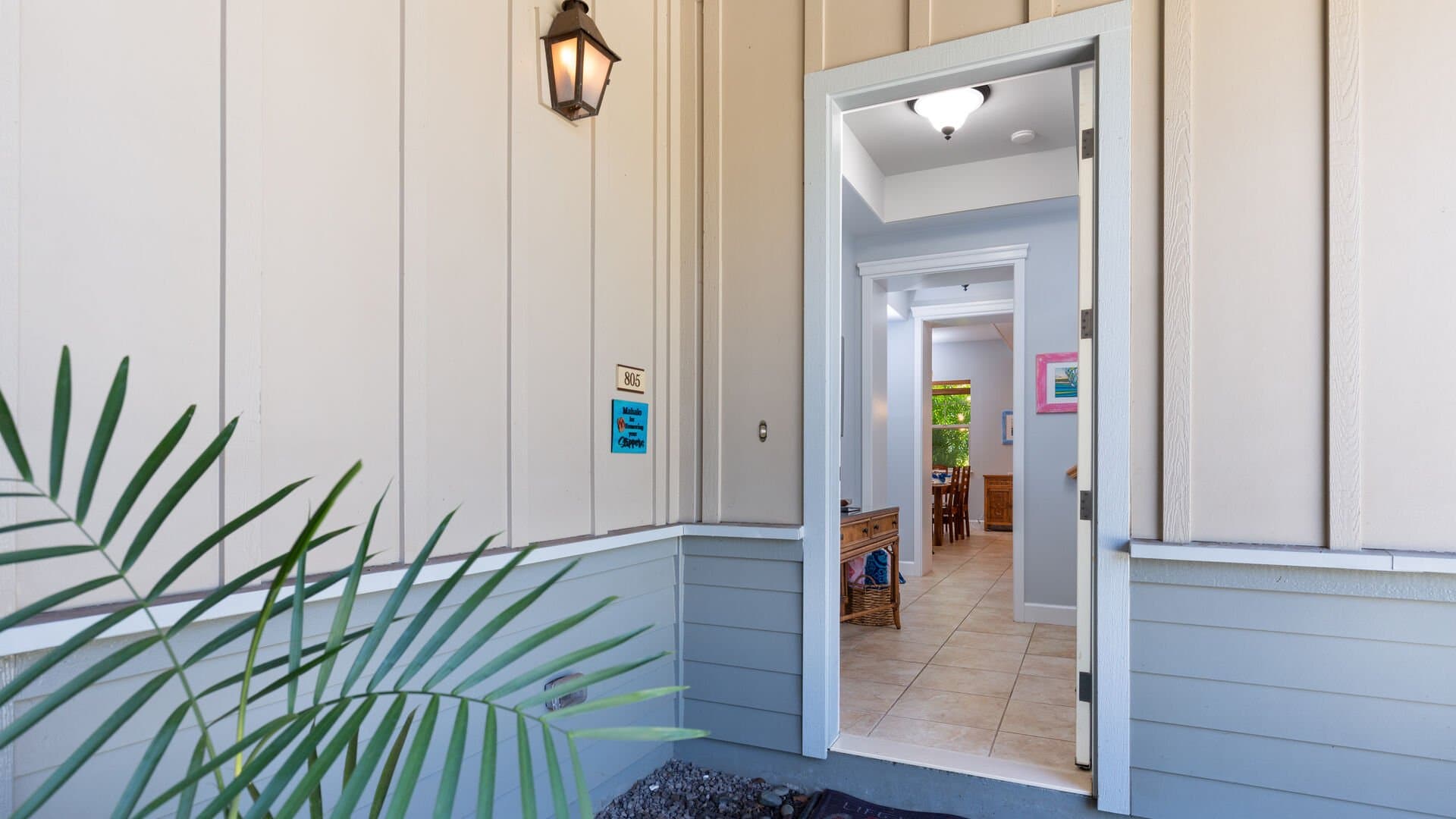 Hawaiiana Escape - Image 26