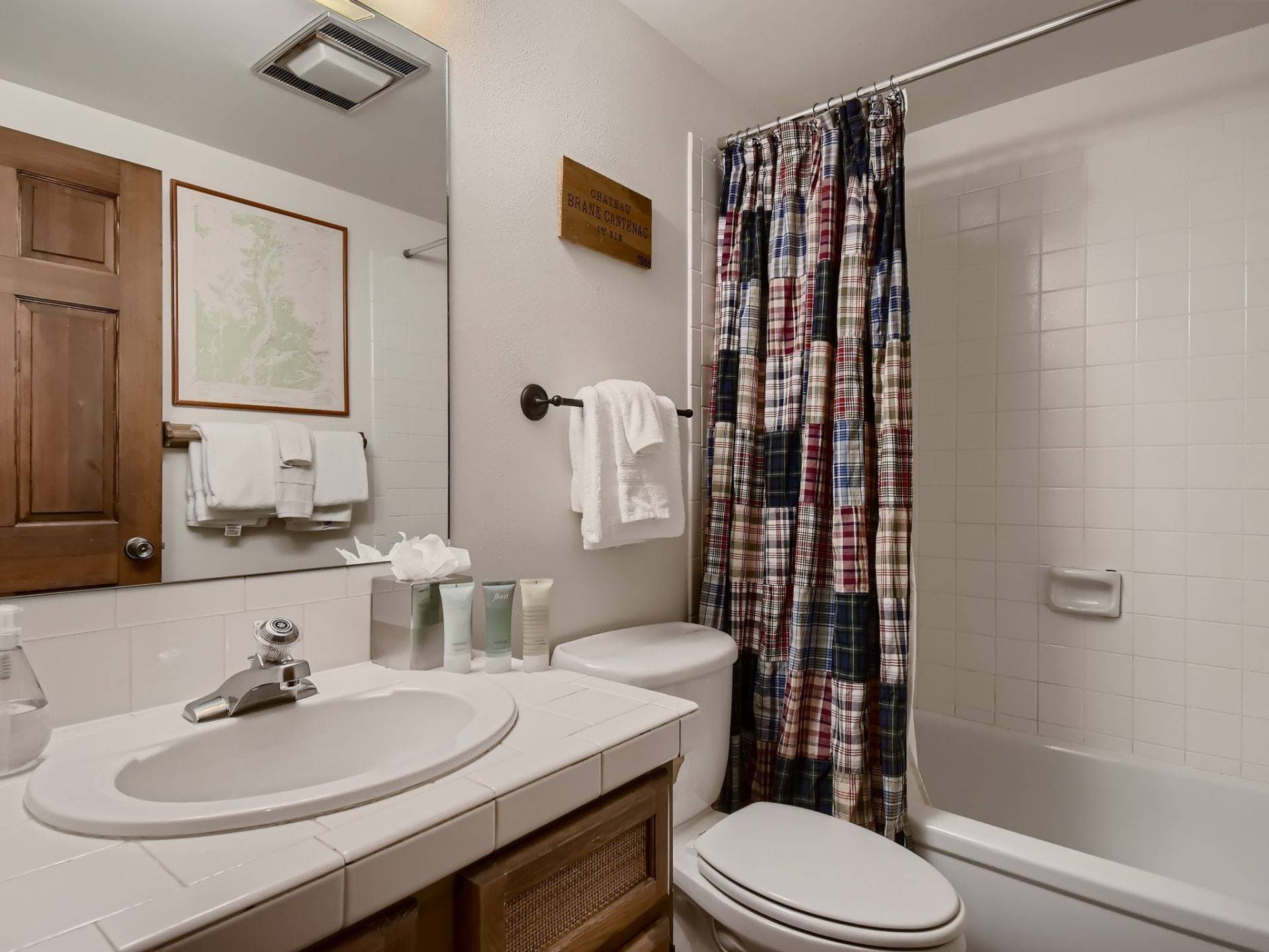 Breck Lodge House - Image 25