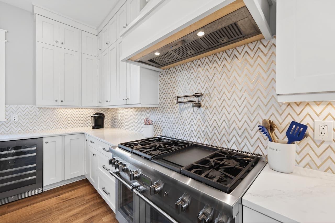 Southern Grace - Image 9