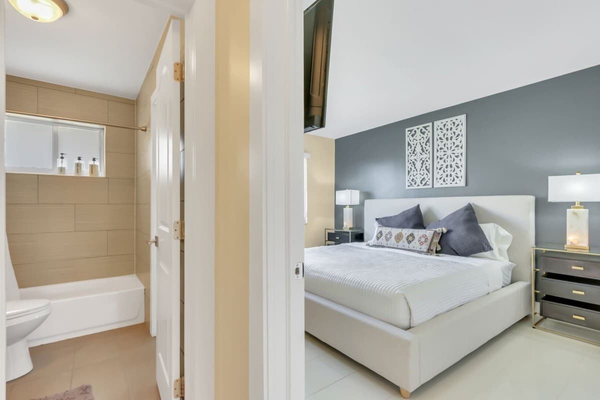 Sunny Home - Image 17