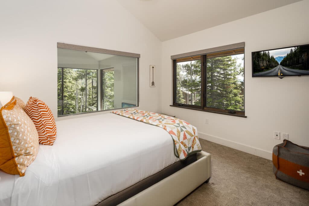 Alpine Bend Home - Image 15