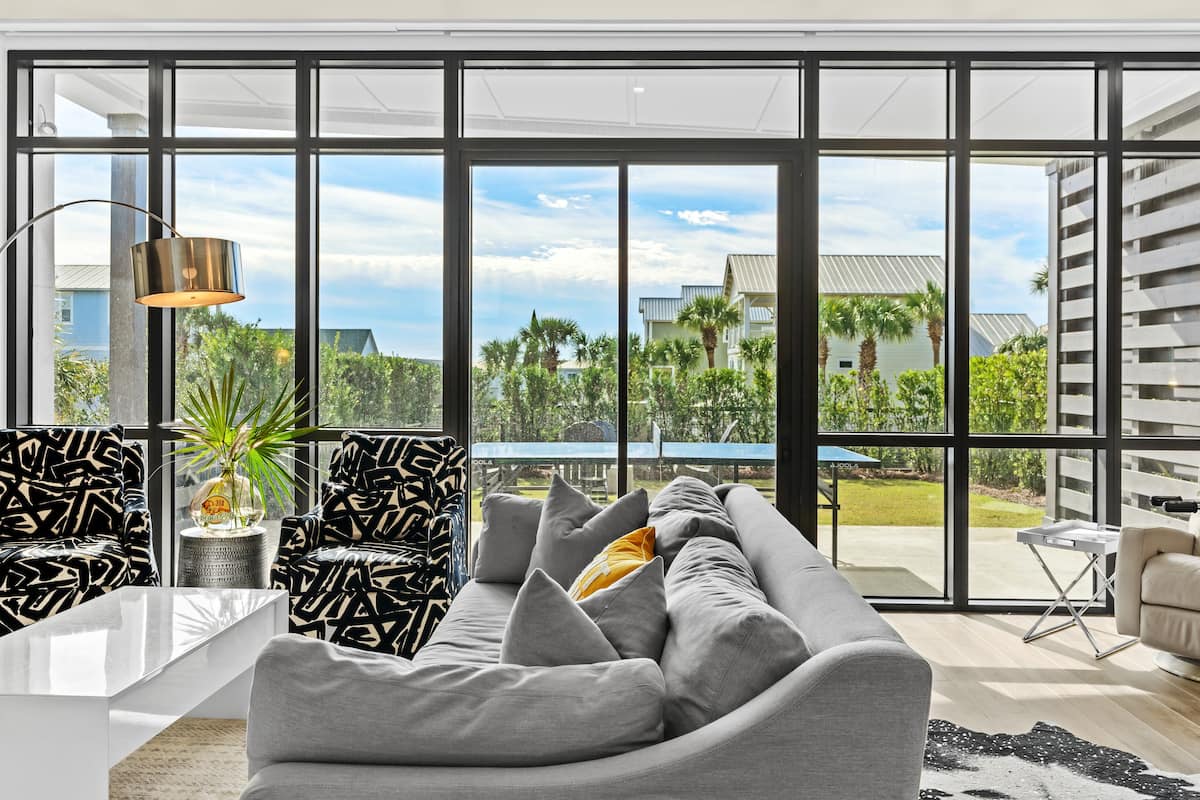 Crest One - Image 32