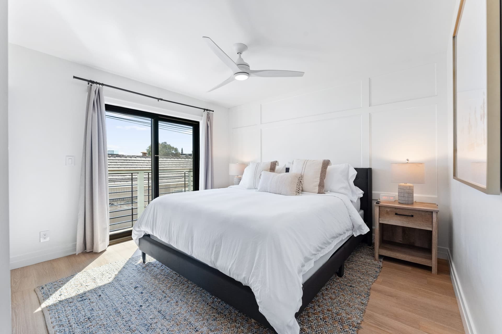 Oceanfront Right Masterpiece - Image 15