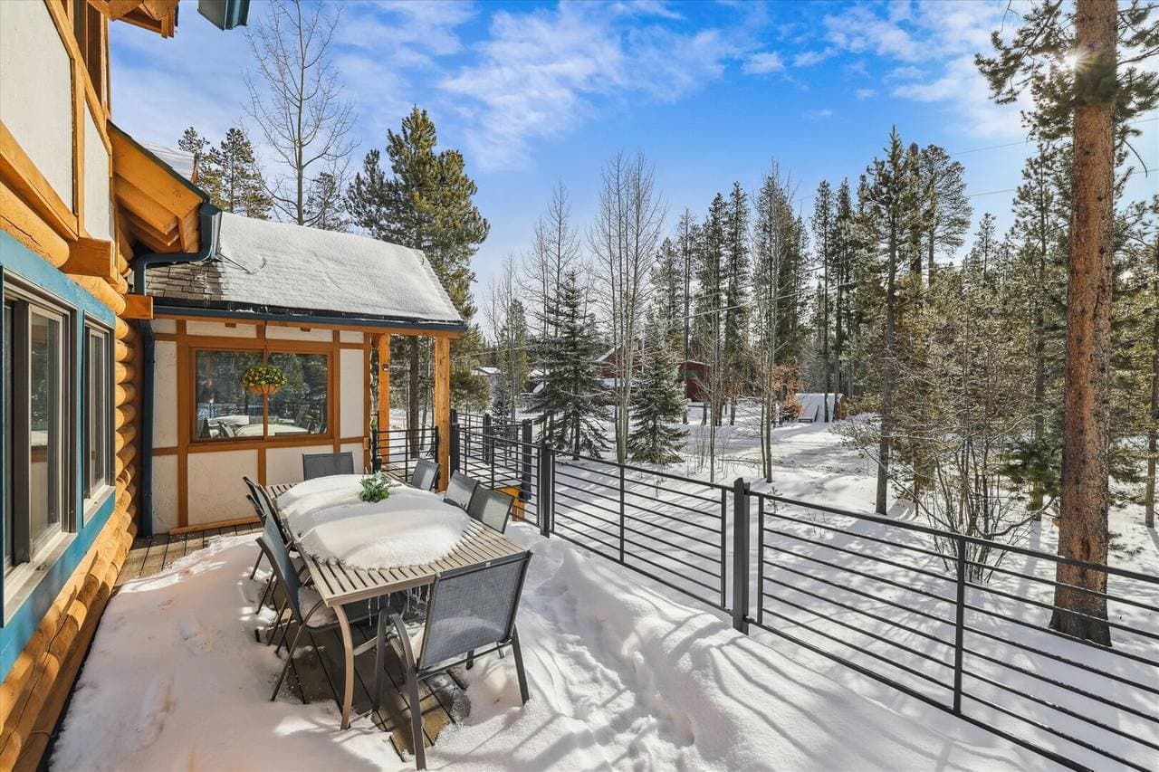 American Way Chalet - Image 64