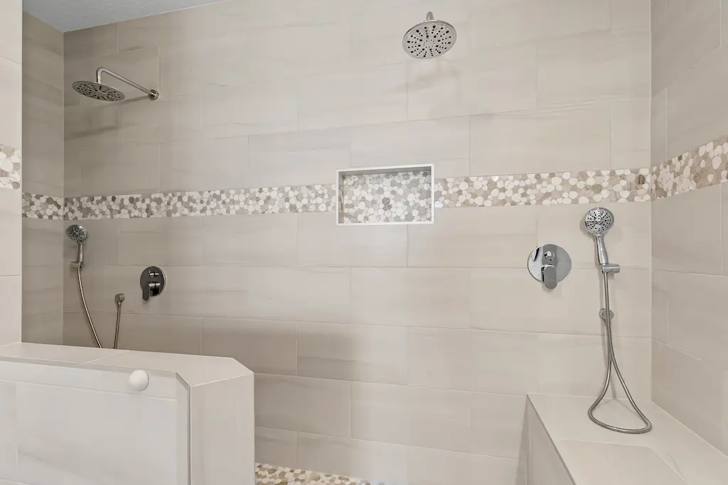 Crescent 404 Home - Image 12