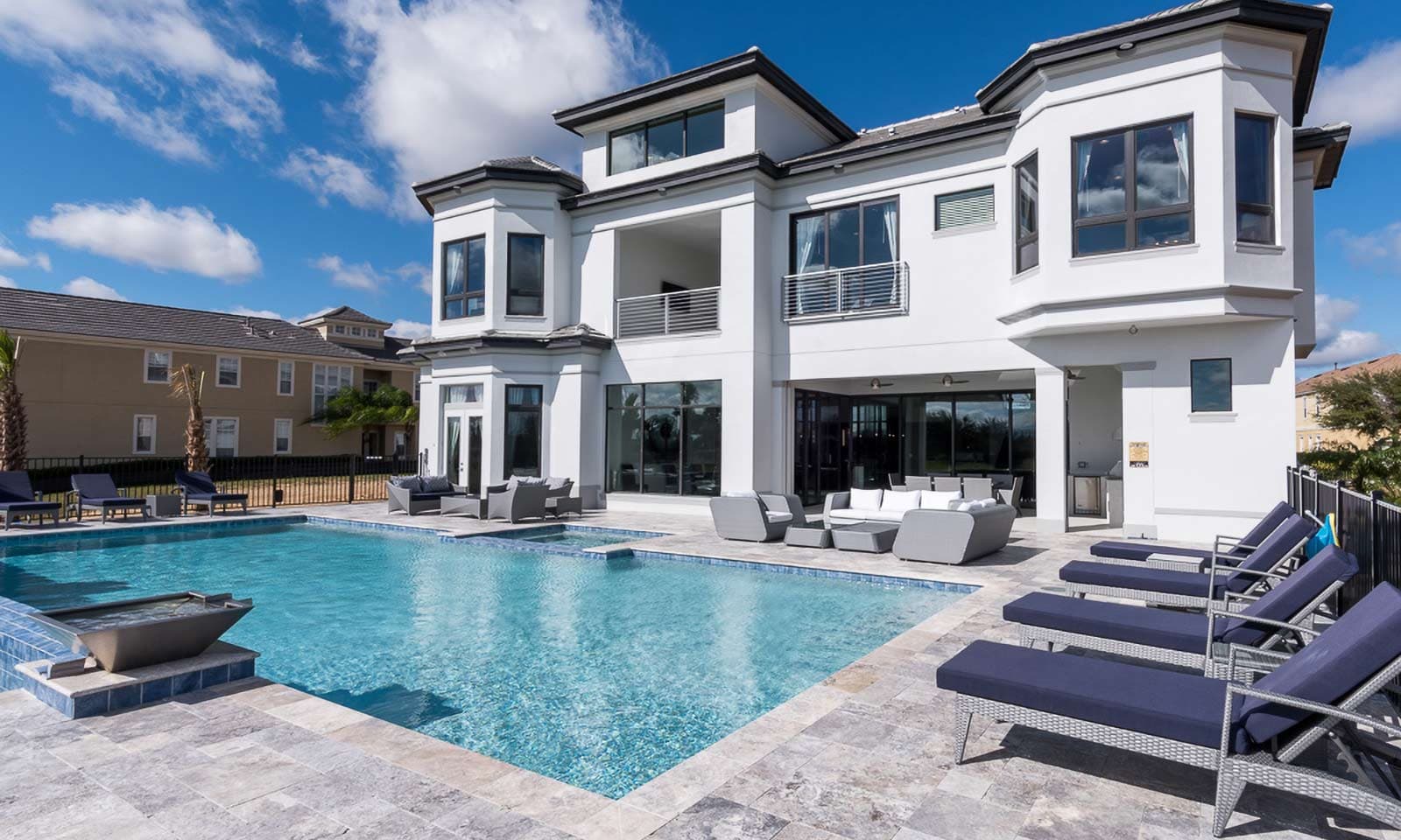 The Outstanding Oasis - Image 55