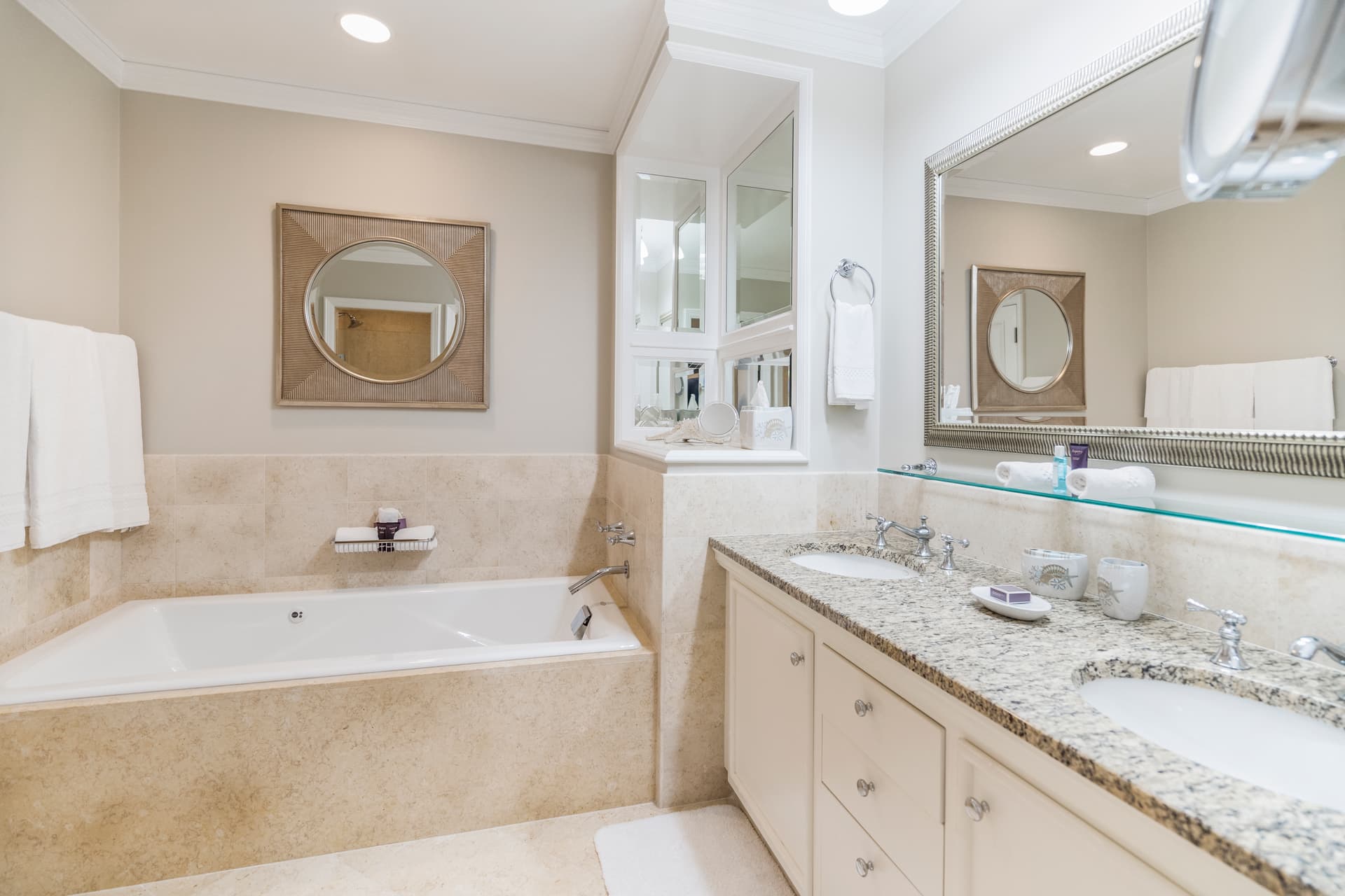 Ritz-Carlton Residence #707 - Image 3