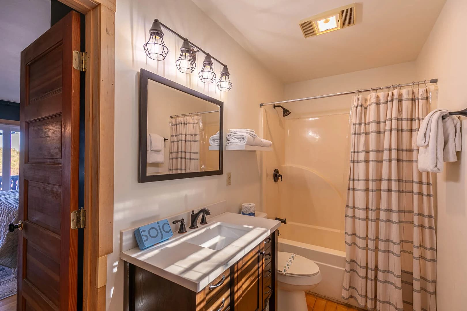 Parkway Hideout - Image 17