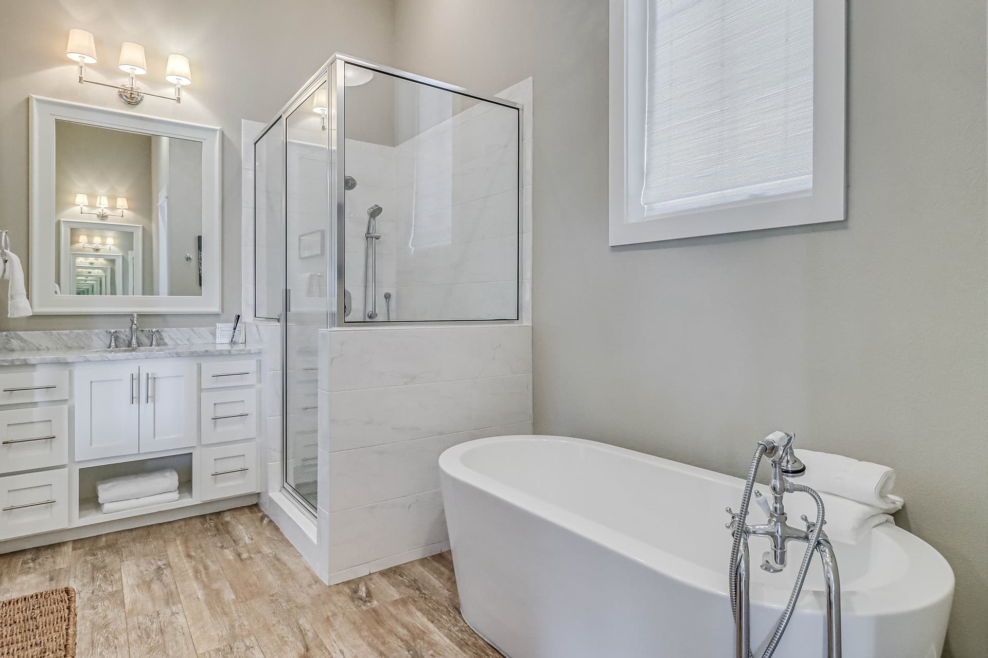 Wave and Sea House - Image 11