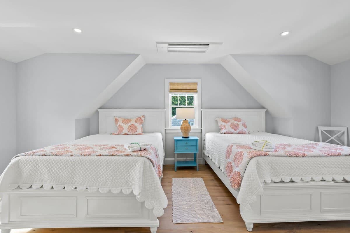 Down Easy - Image 14