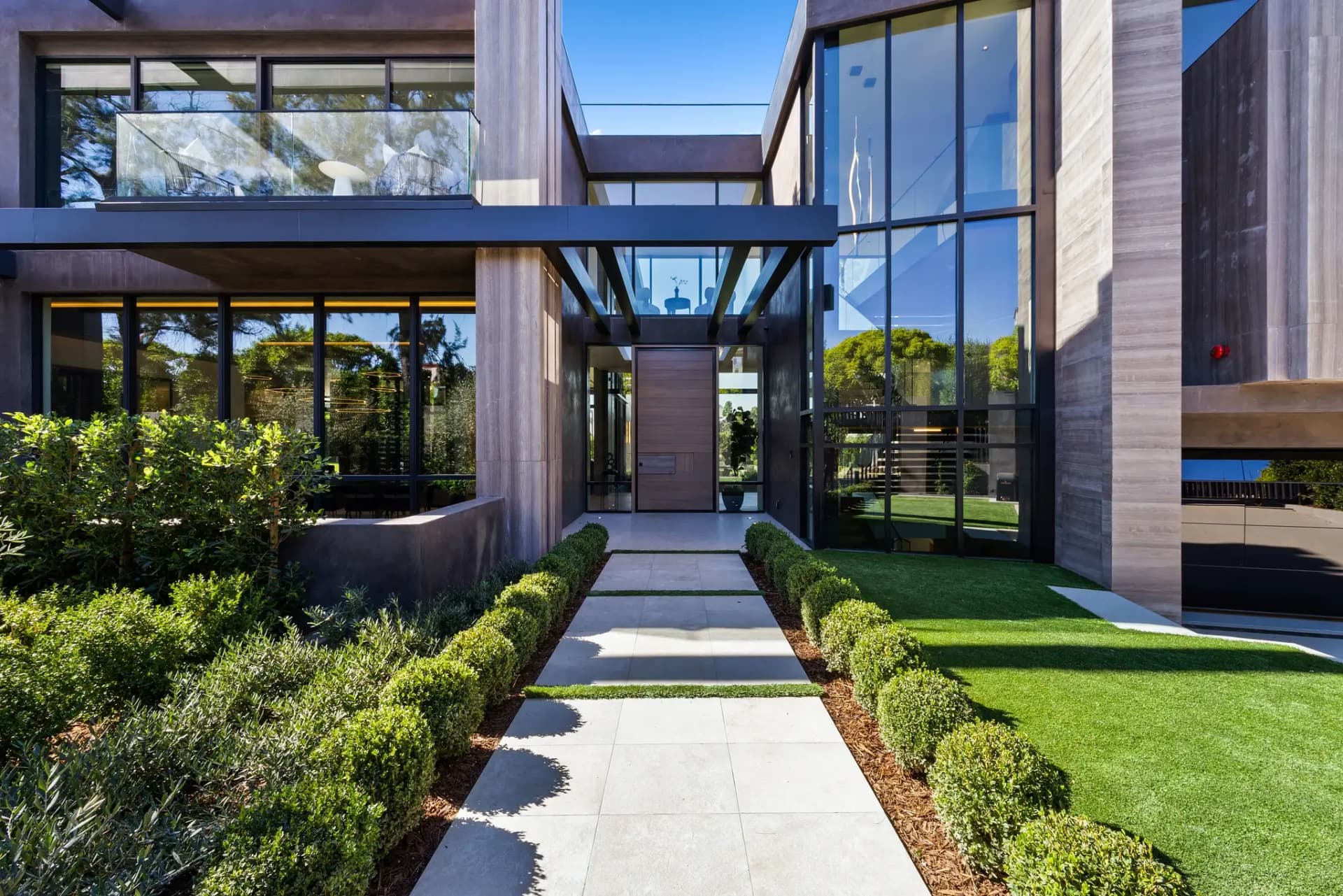 Forza Modern - Image 3