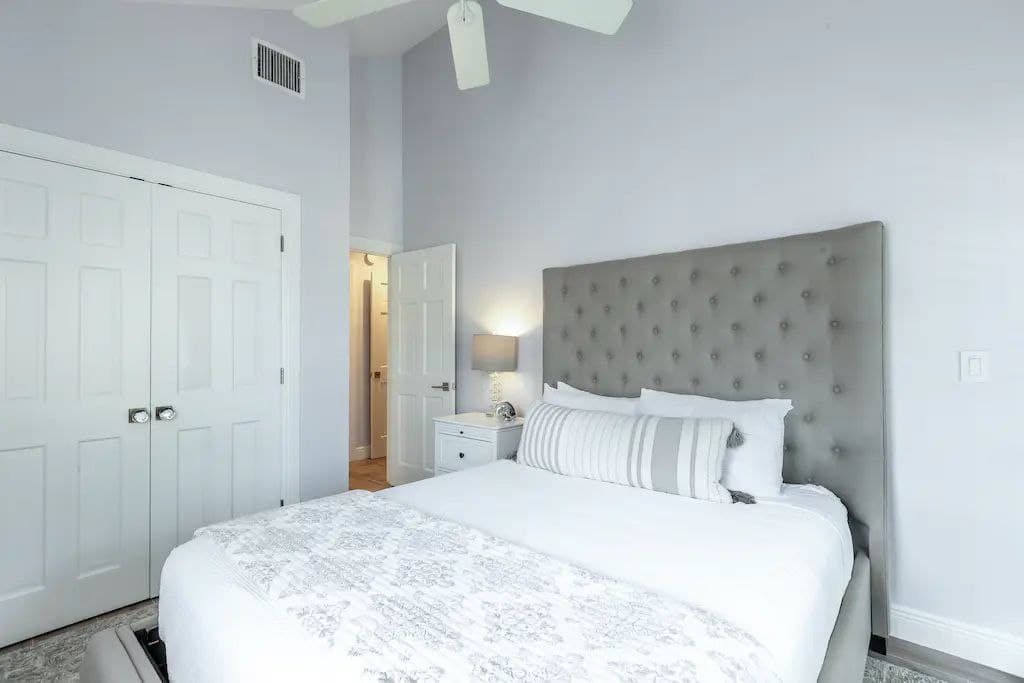 Tropical Retreat - Image 21