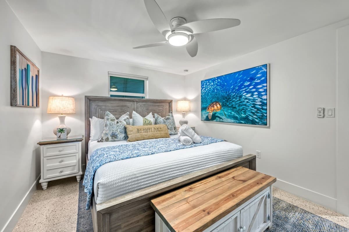 Beach Palm House - Image 25