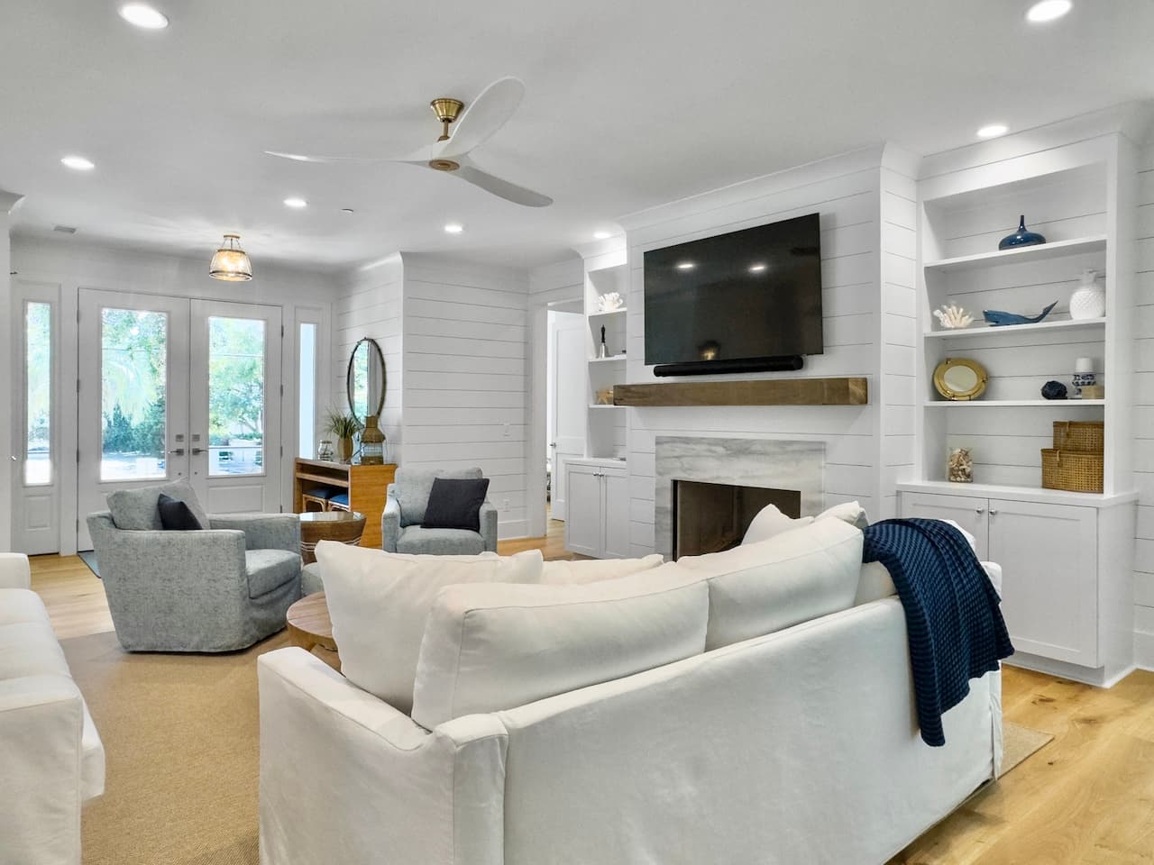 Cameron by the Sea - Image 4