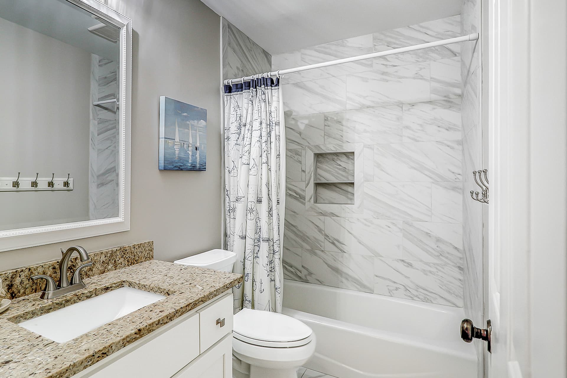 Sea Lane Home - Image 12