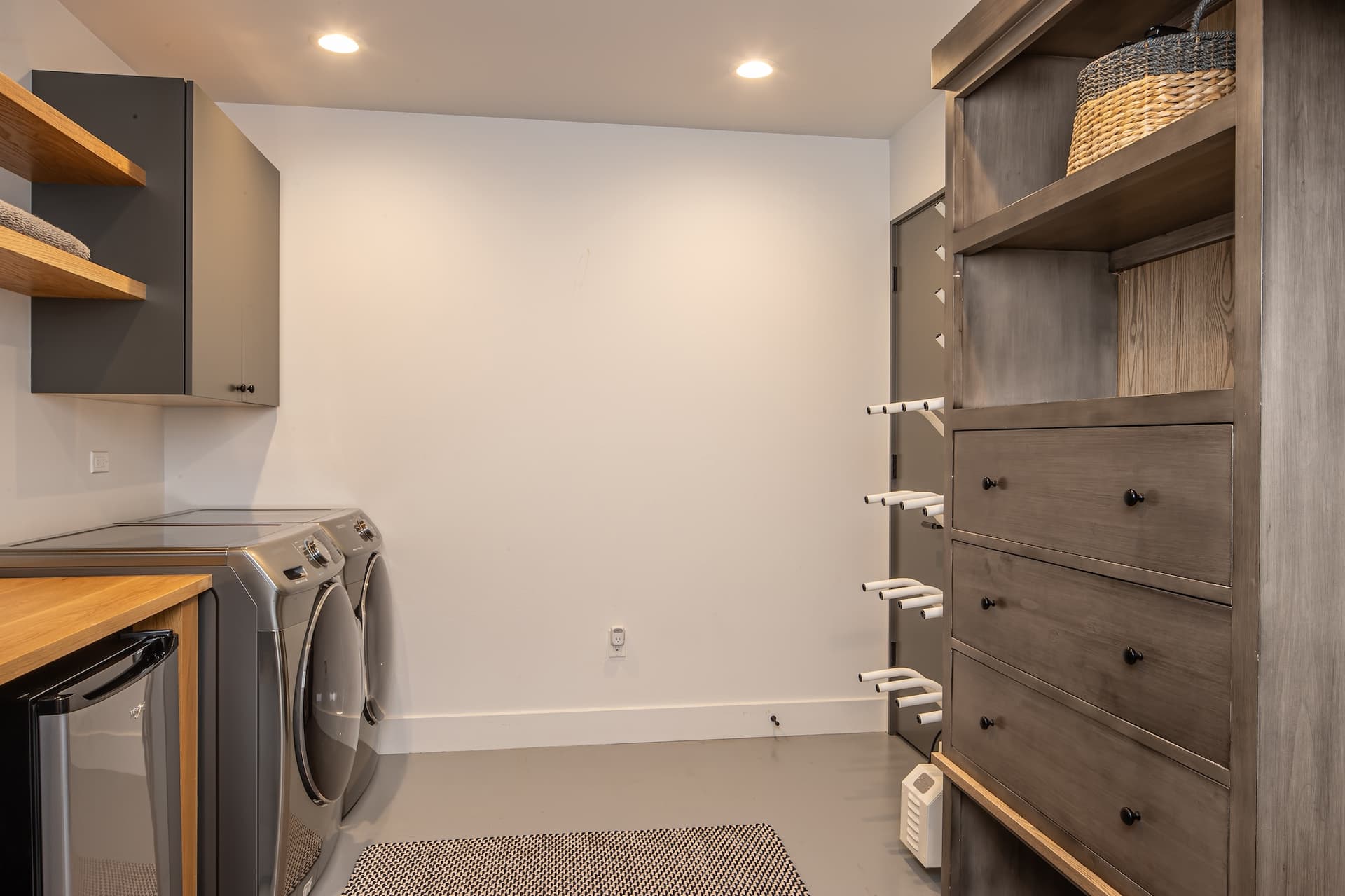 Lake Cabin #20 - Image 29