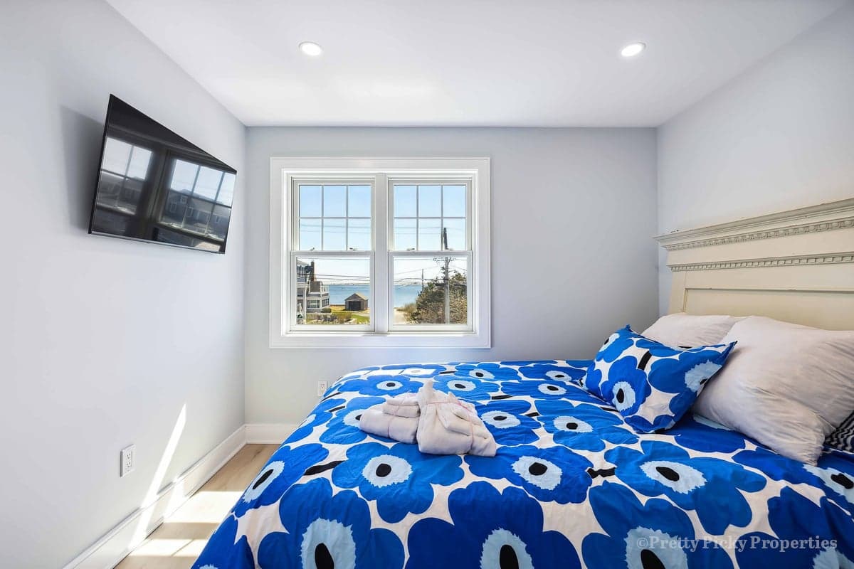 Lewis Bay Lookout - Image 21