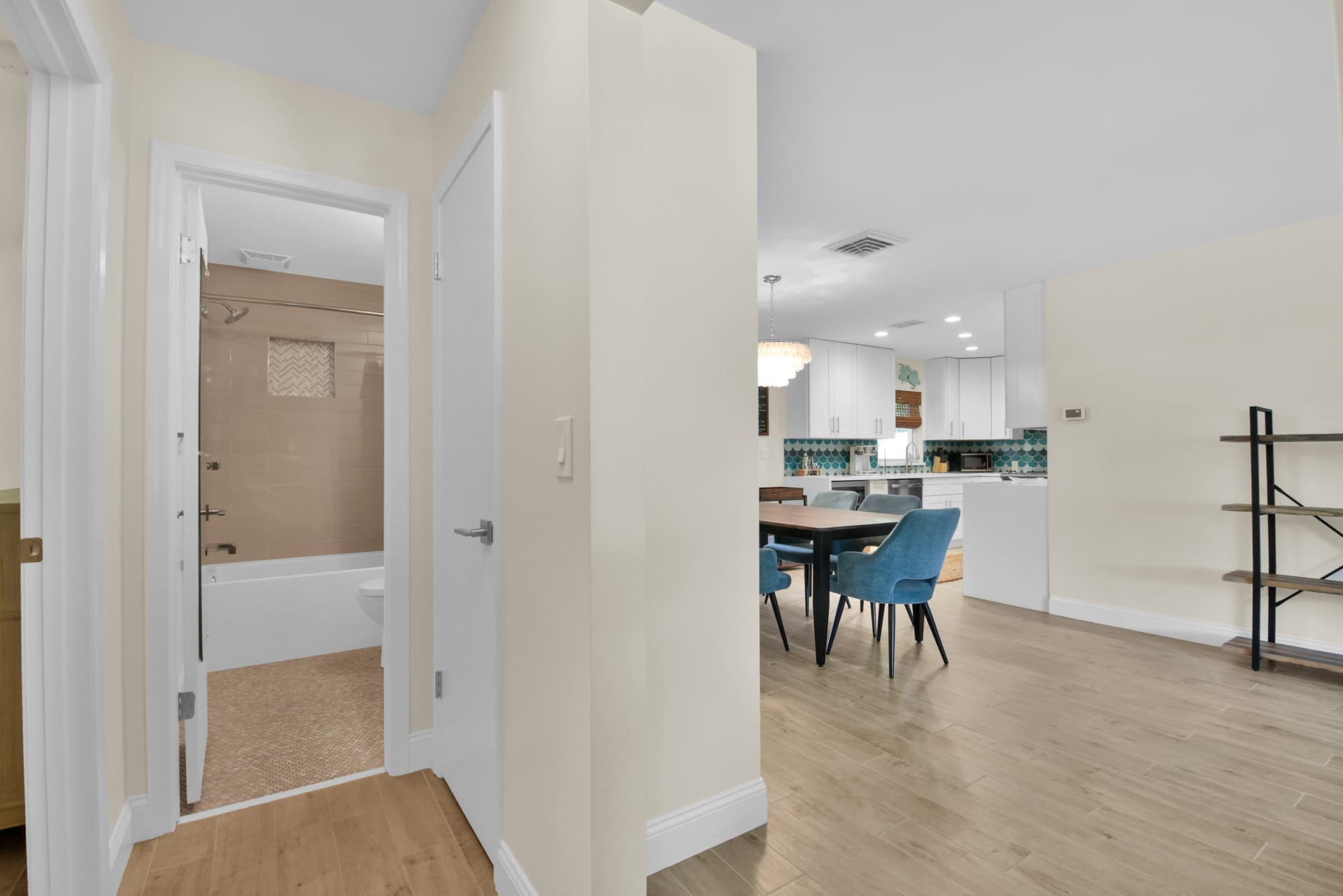 North Lake Worth Home  - Image 27