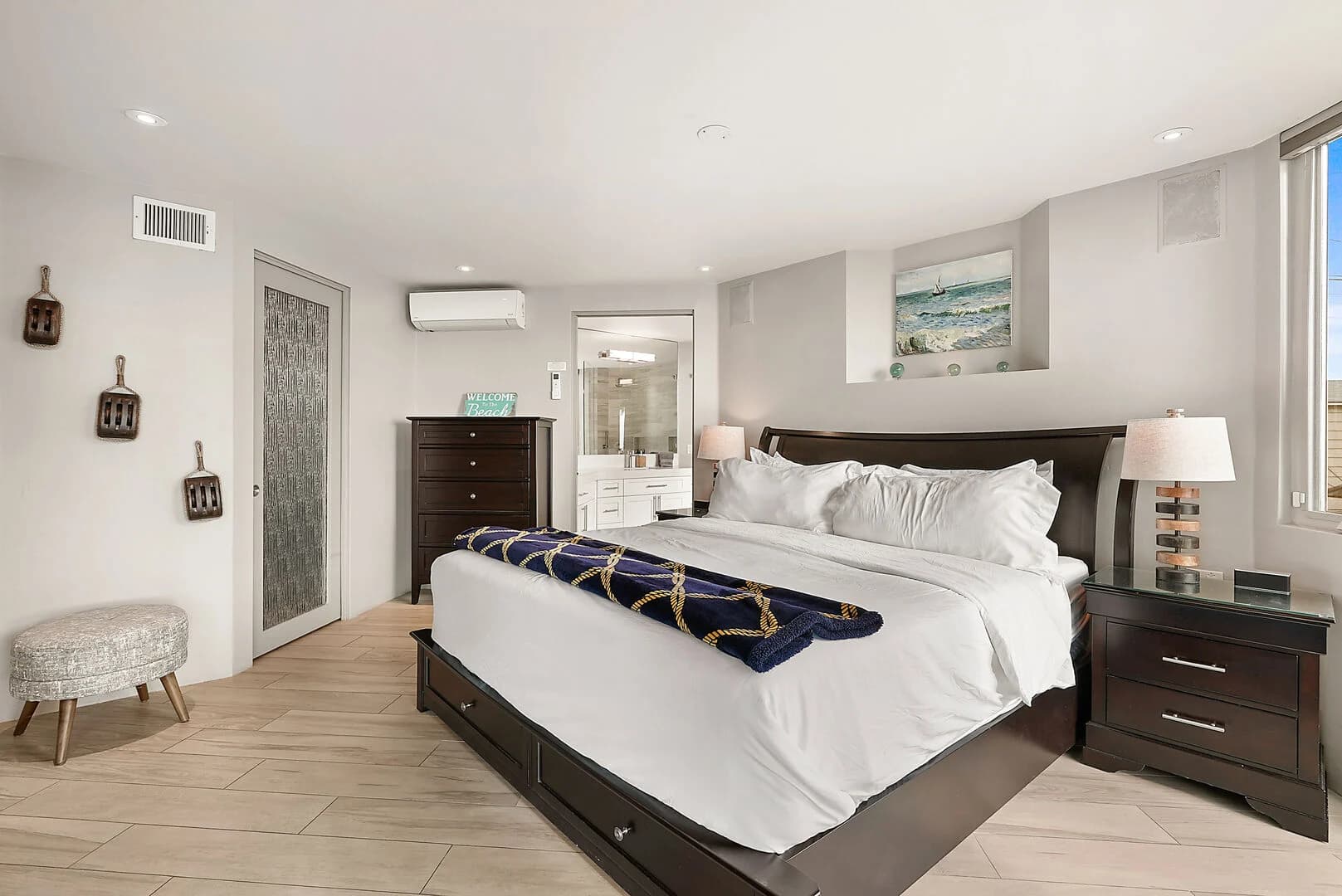 Oceanfront Escape Home - Image 20