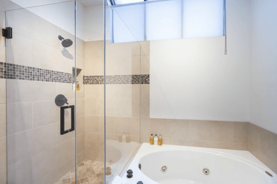 Ridgeline Retreat - Image 8