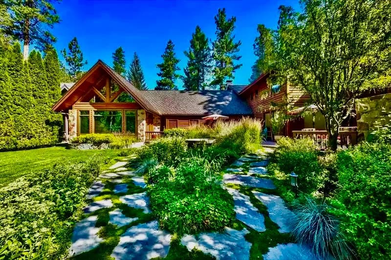 Lakefront Legacy - Image 41