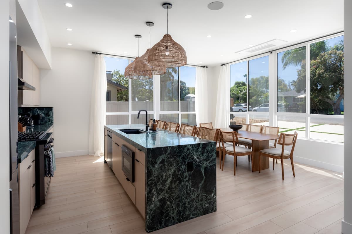 Ocean View Poolside Retreat - Image 14