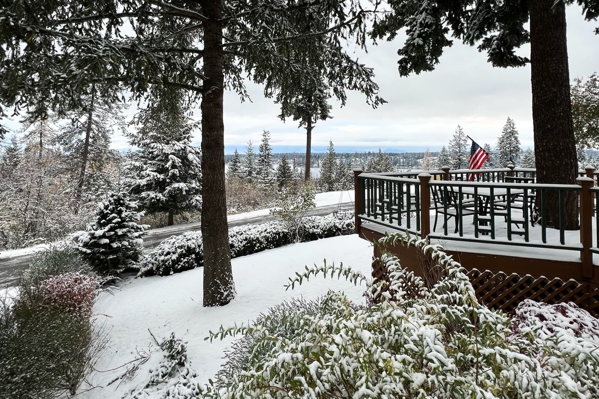 Lake View Getaway - Image 23