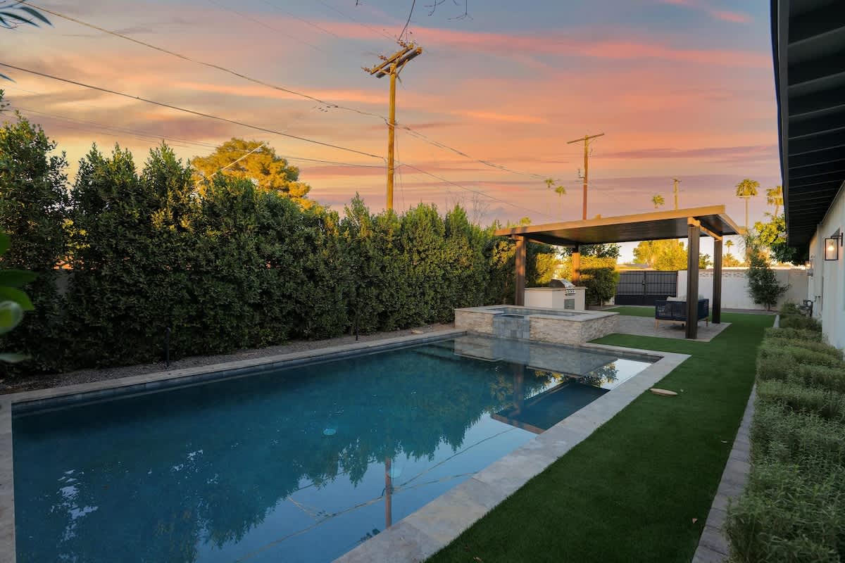 Old Town Scottsdale Retreat - Image 12