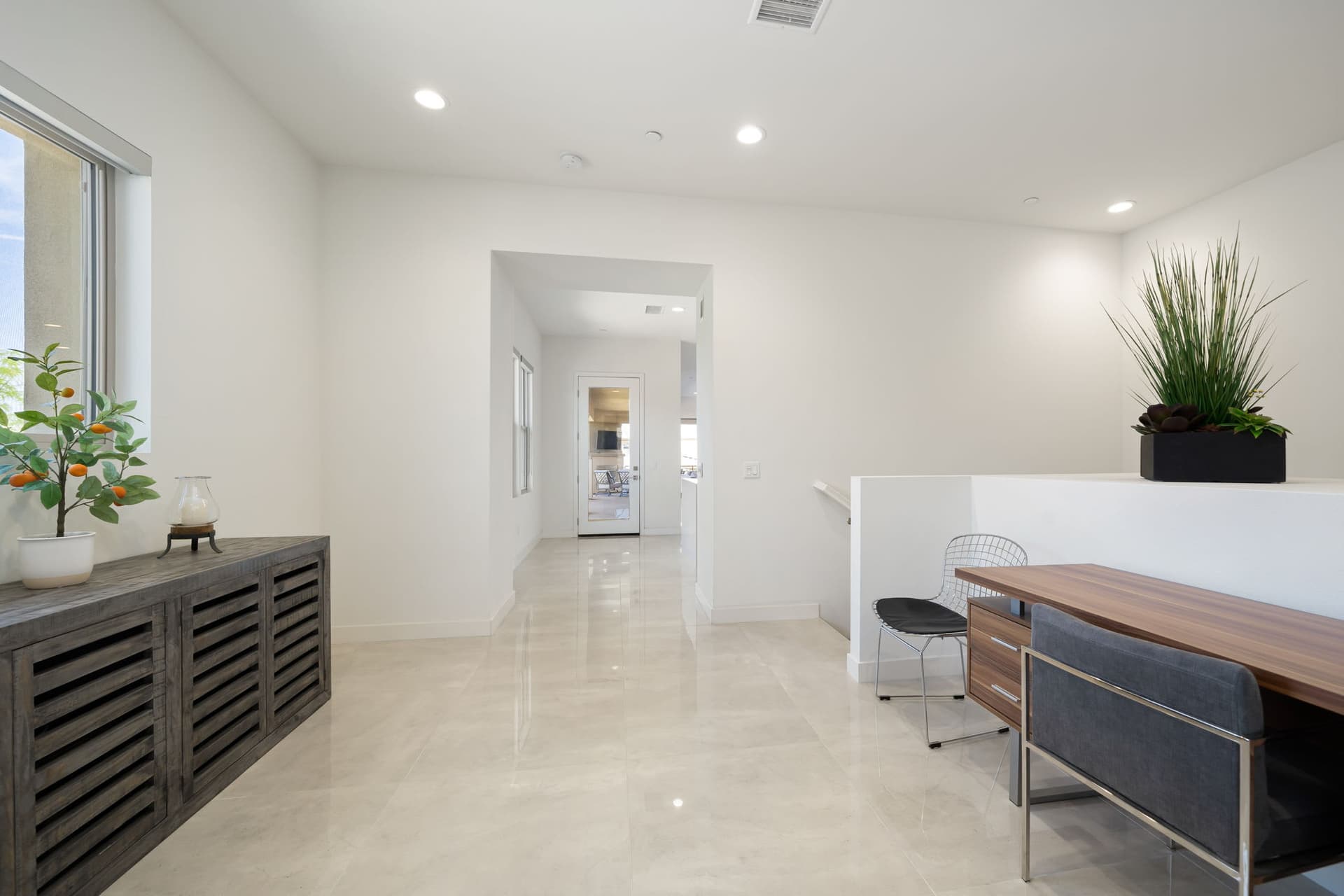 Stay Savvy in Palm Desert - Image 6