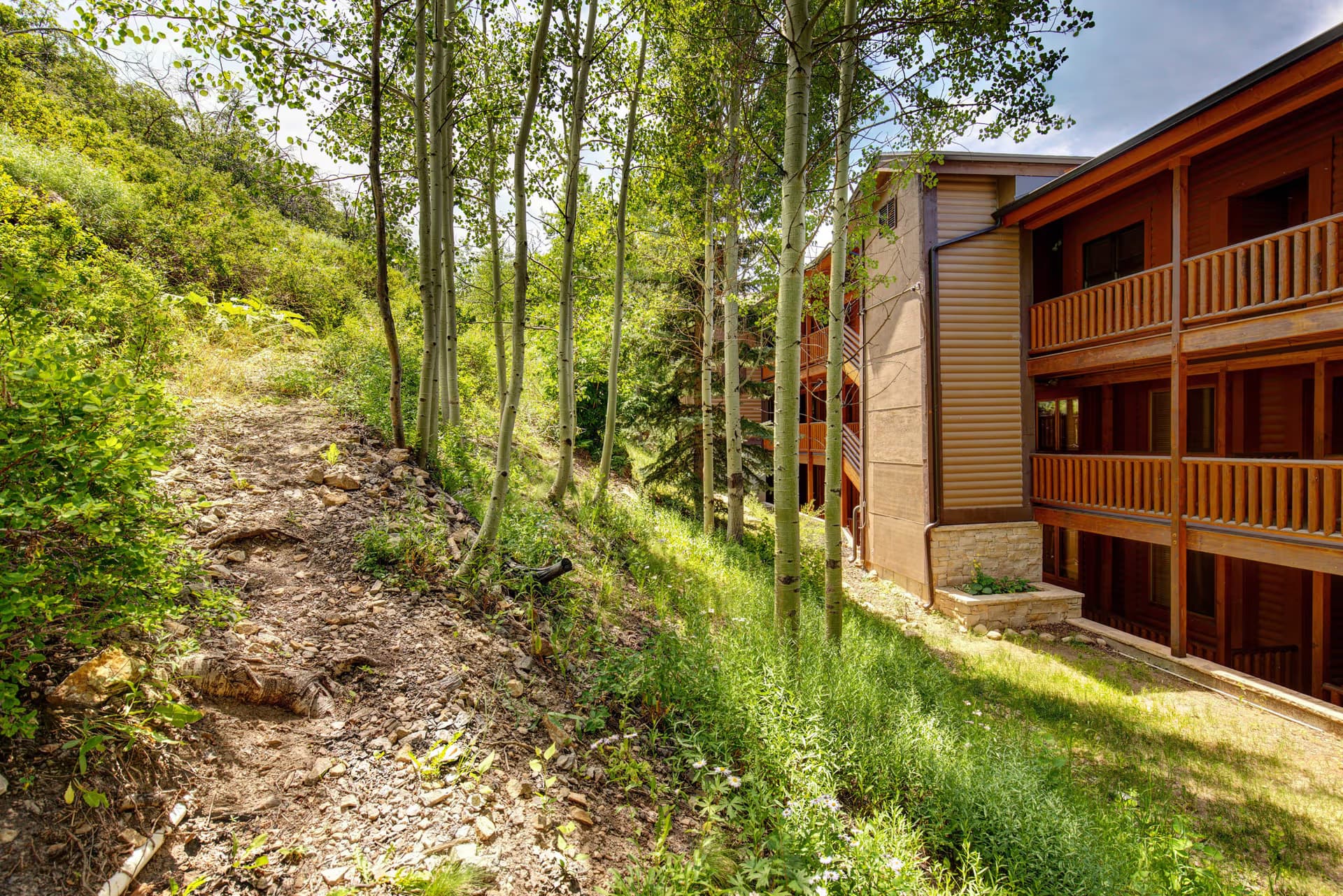 Antler Ridge Escape - Image 23